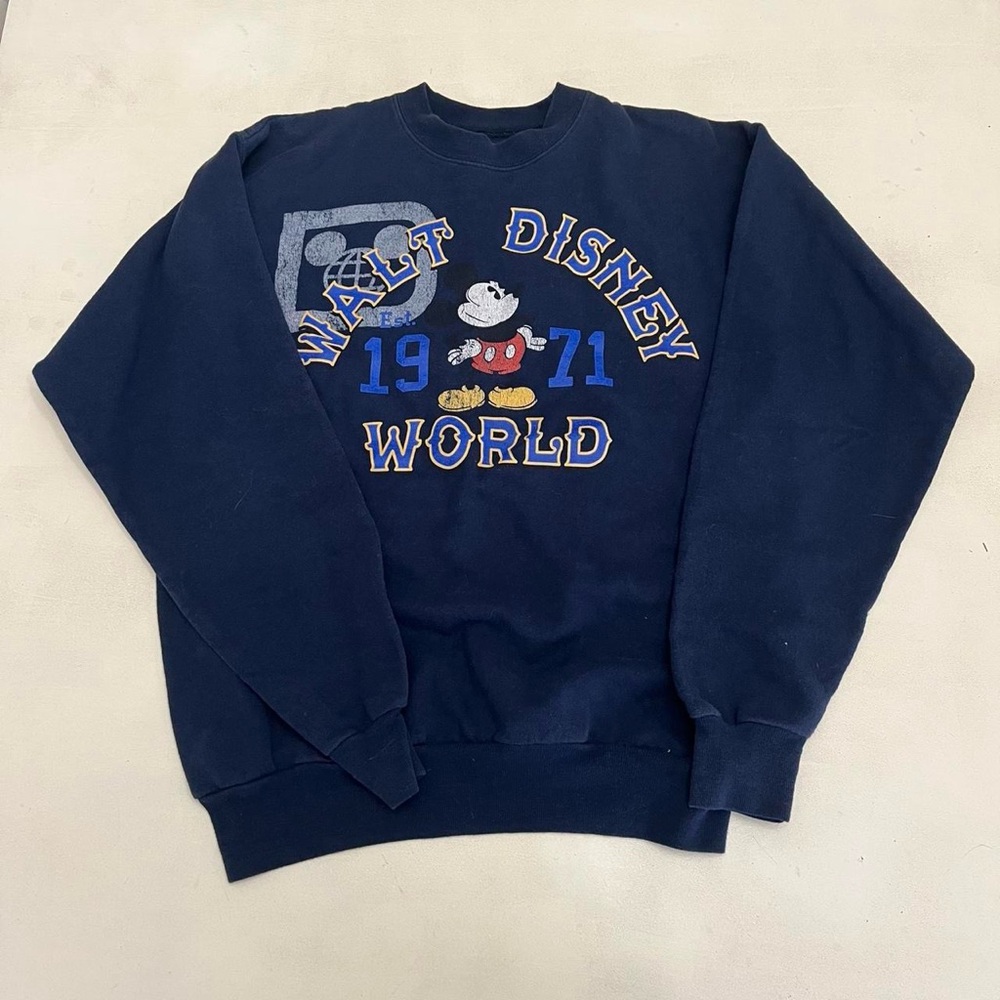 Hanes Blue Crewneck Sweater with Classic Design